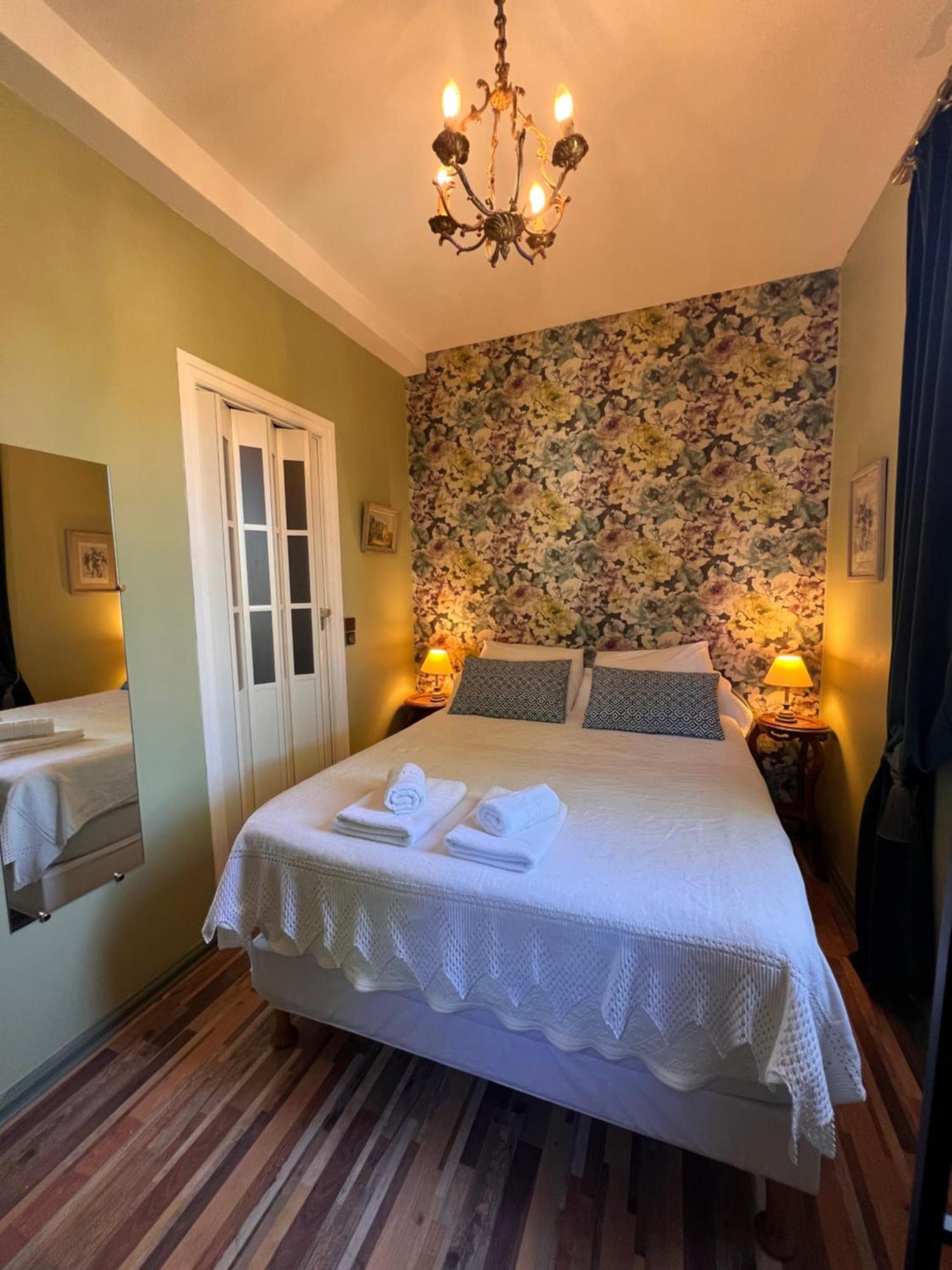Hotel Le Ponteil อองทีบส์ ภายนอก รูปภาพ