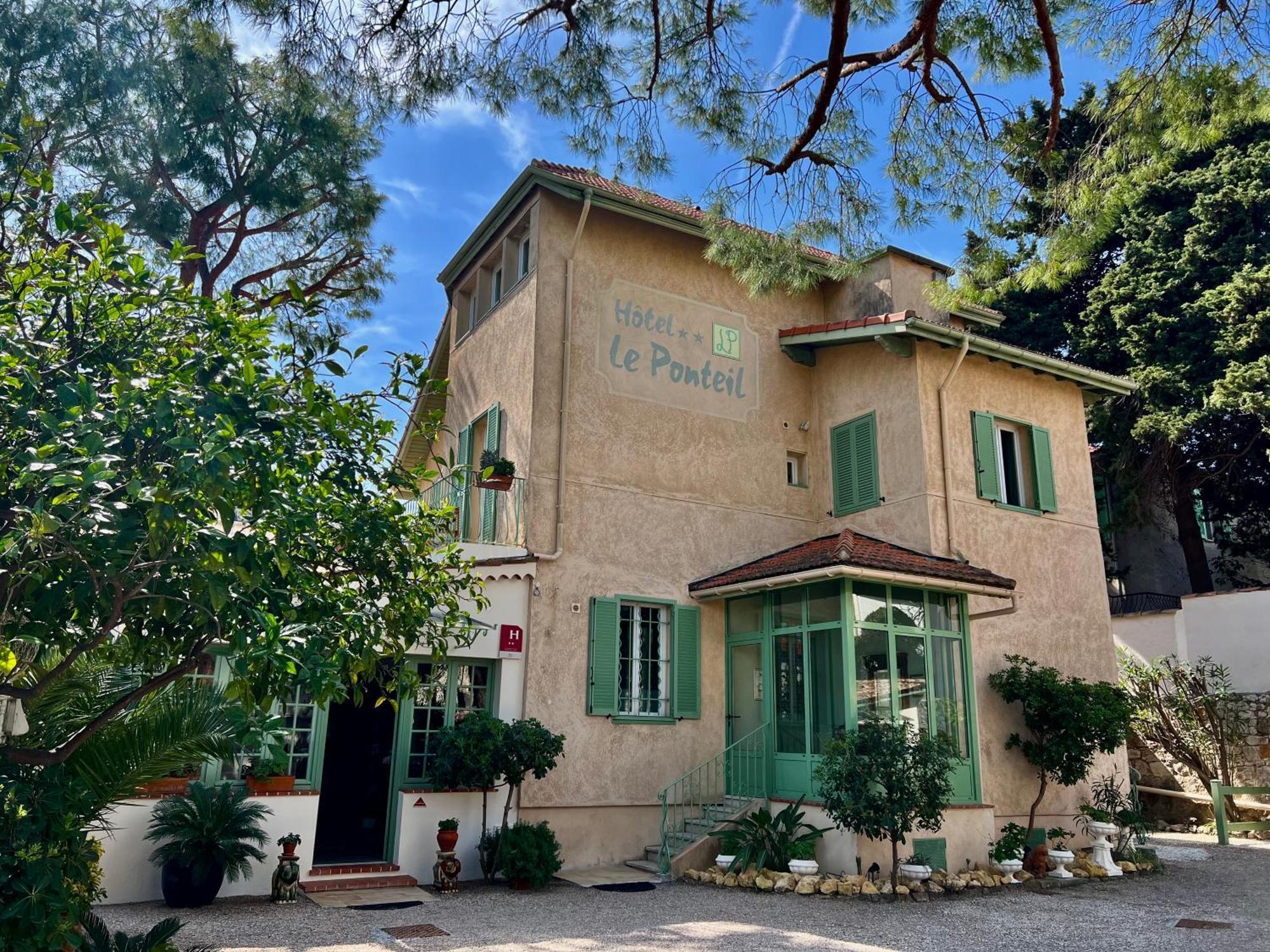 Hotel Le Ponteil อองทีบส์ ภายนอก รูปภาพ