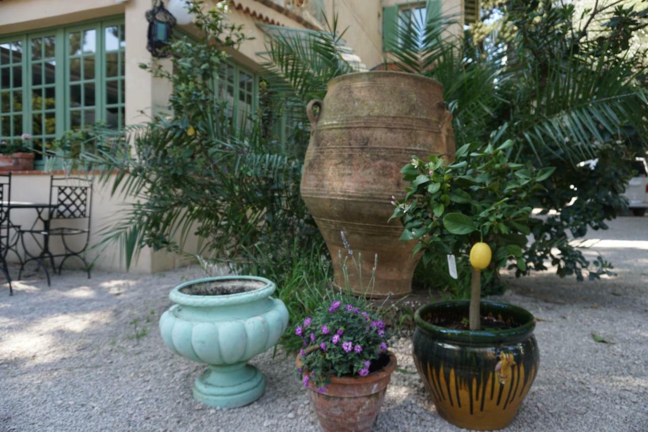 Hotel Le Ponteil อองทีบส์ ภายนอก รูปภาพ